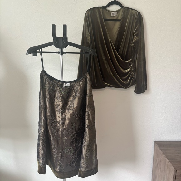 J.B.S. Other - Womens Velvet & Embroidered Bundle | JBS Top 1X + Embroidered Slip Skirt/Tunic